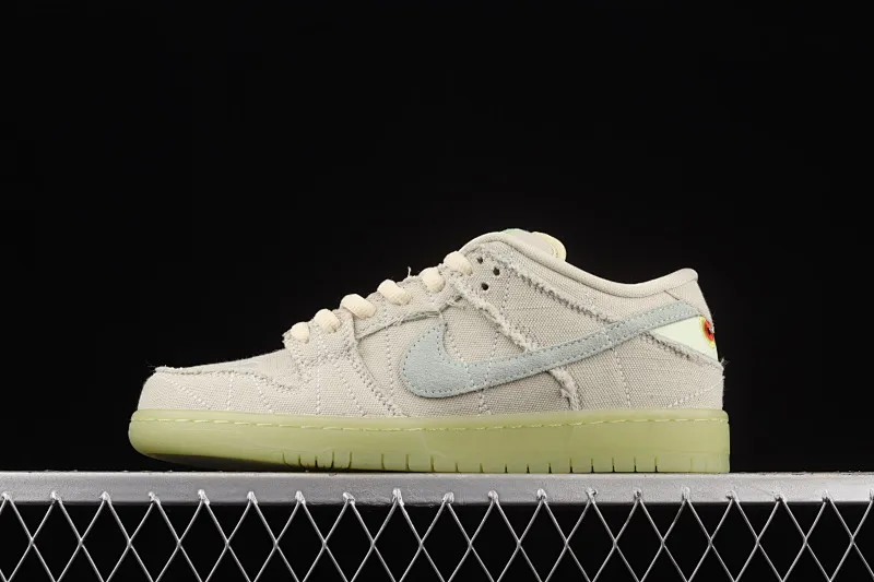 All categories Nk SB Dunk Series Nk SB Dunk Low low-top sneakers Nk SB Dunk Low "Mummy" "Mummy" SB smashing backboard fashion casual sneakers DM0774-111
